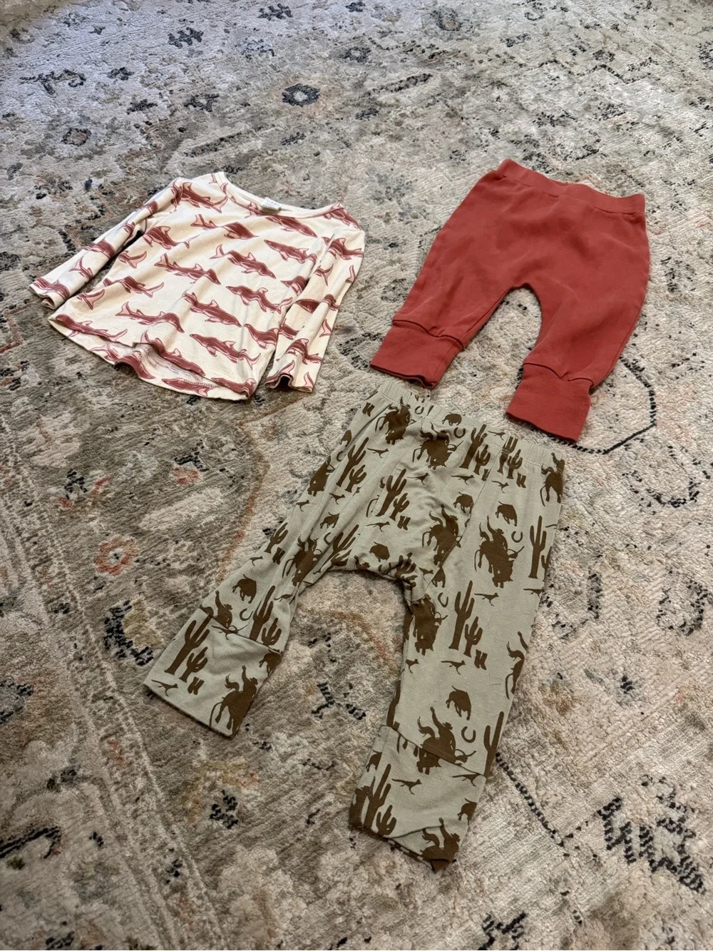 Kate Quinn 12-18 Month Bundle